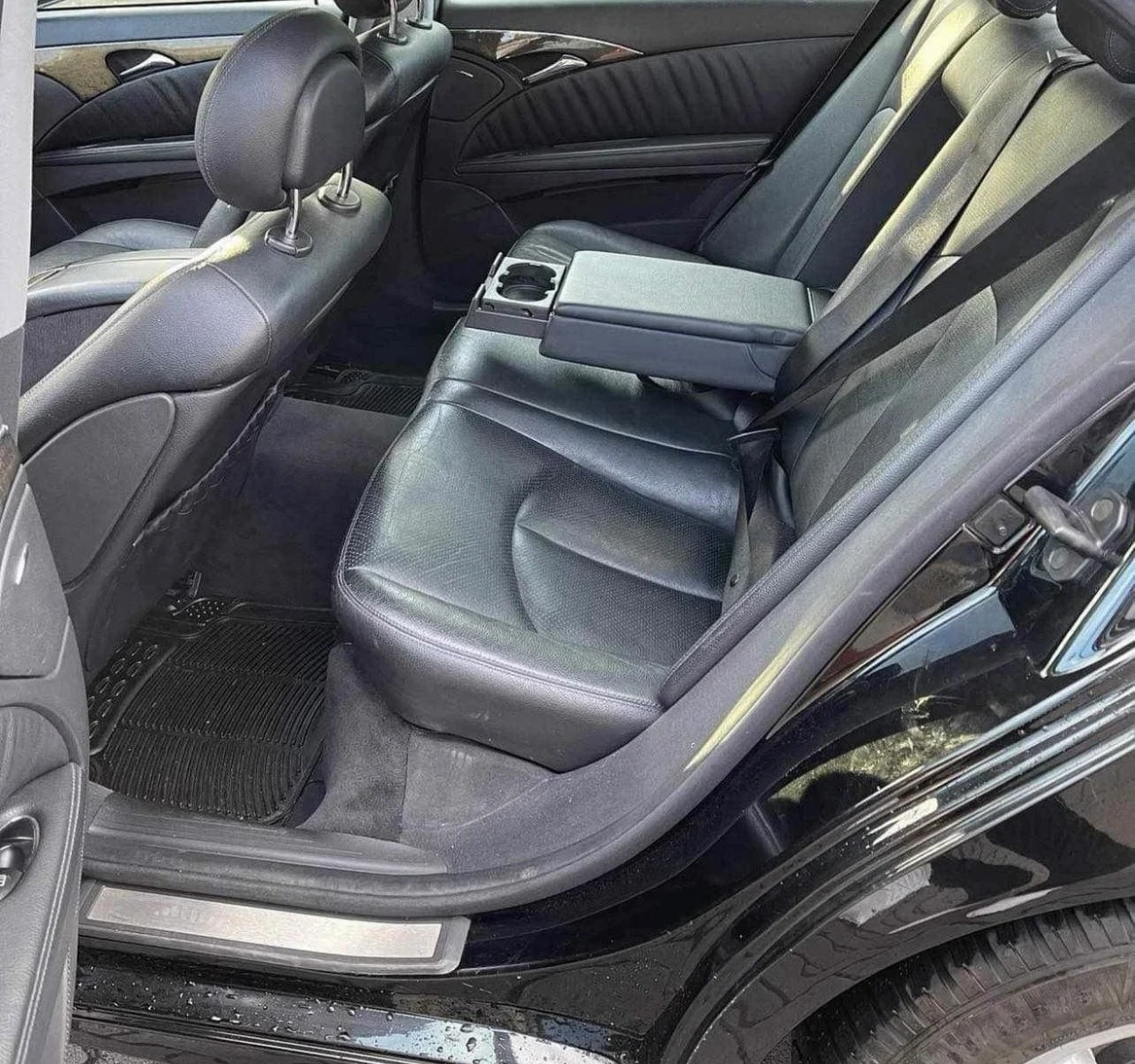 Mercedes-Benz E 320, снимка 9 - Автомобили и джипове - 56166469