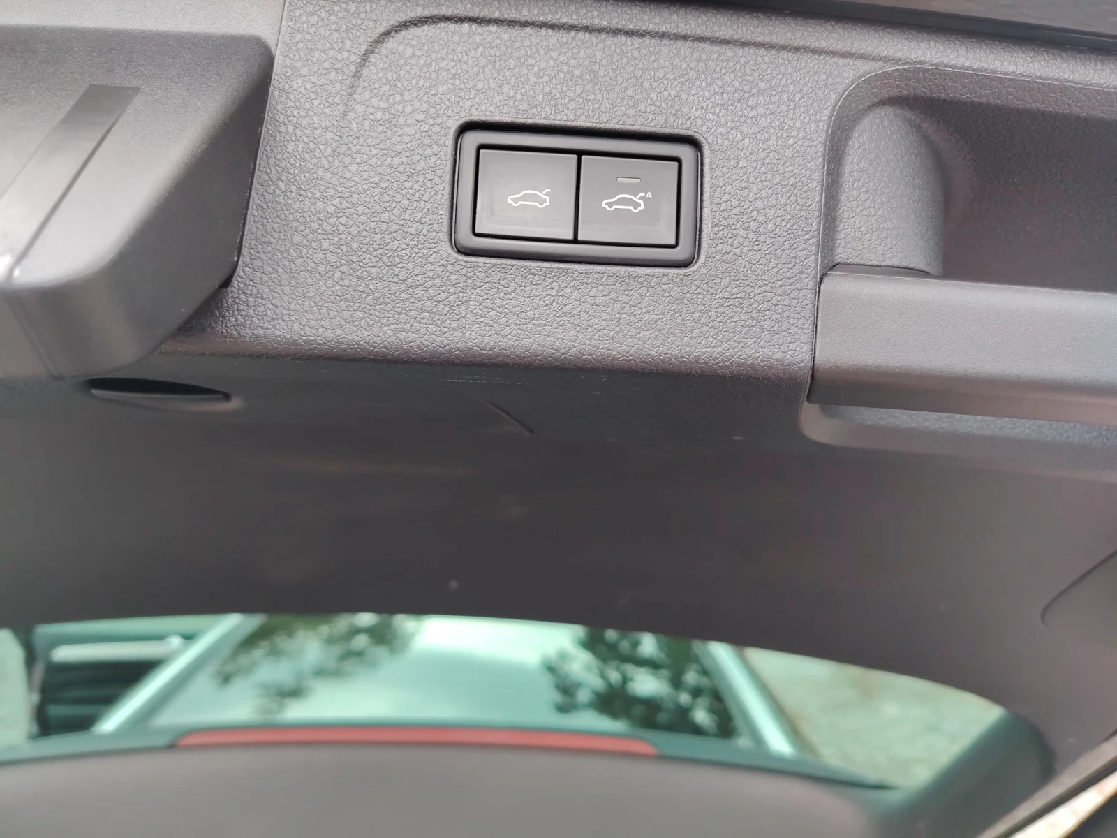 VW Passat 2.0TDI.FACELIF.DIGITAL.LED.DISTR.CARPLEI.AMBIENT, снимка 13 - Автомобили и джипове - 56268559