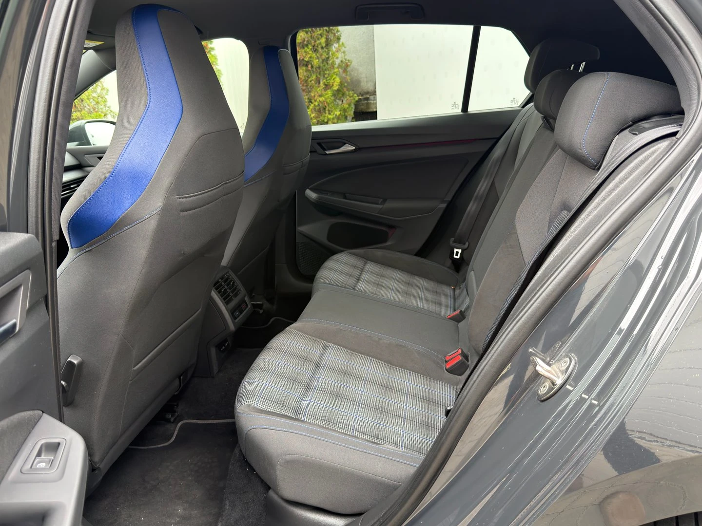 VW Golf, снимка 4 - Автомобили и джипове - 56628620