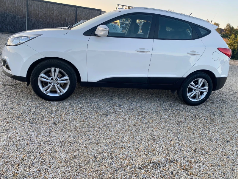 Hyundai IX35 1, 7 ТОП, снимка 4 - Автомобили и джипове - 46852099