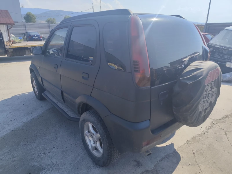 Daihatsu Terios 1.3, снимка 4 - Автомобили и джипове - 51130684