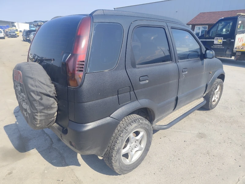 Daihatsu Terios 1.3, снимка 3 - Автомобили и джипове - 51130684