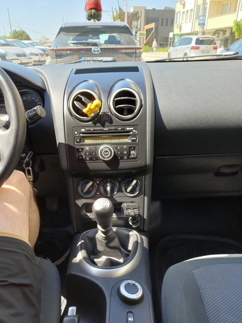 Nissan Qashqai, снимка 6 - Автомобили и джипове - 52282266