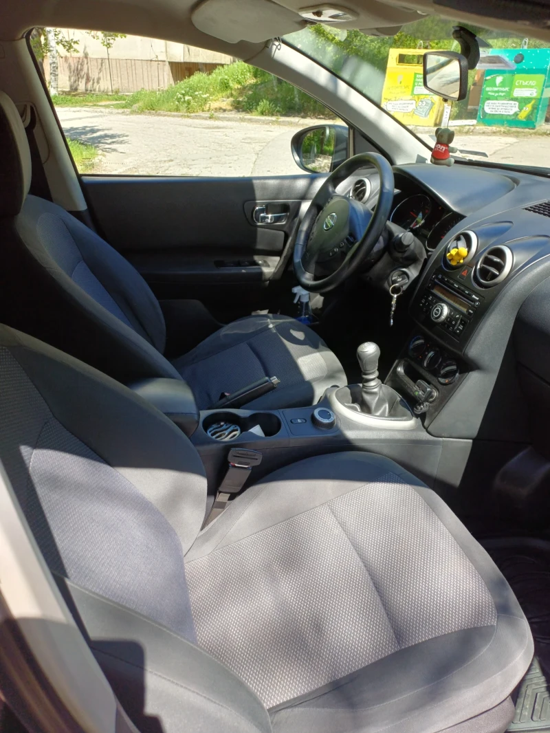 Nissan Qashqai, снимка 5 - Автомобили и джипове - 52282266