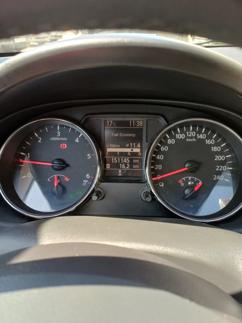 Nissan Qashqai, снимка 7 - Автомобили и джипове - 52282266