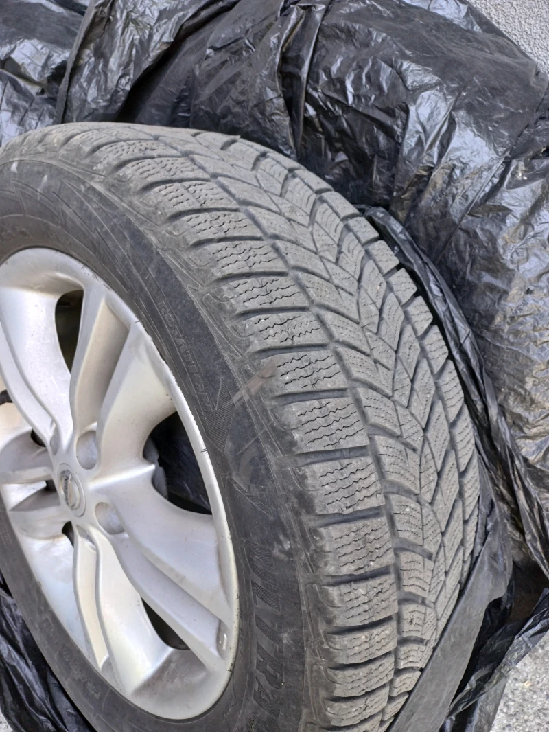 Nissan Qashqai, снимка 9 - Автомобили и джипове - 52282266