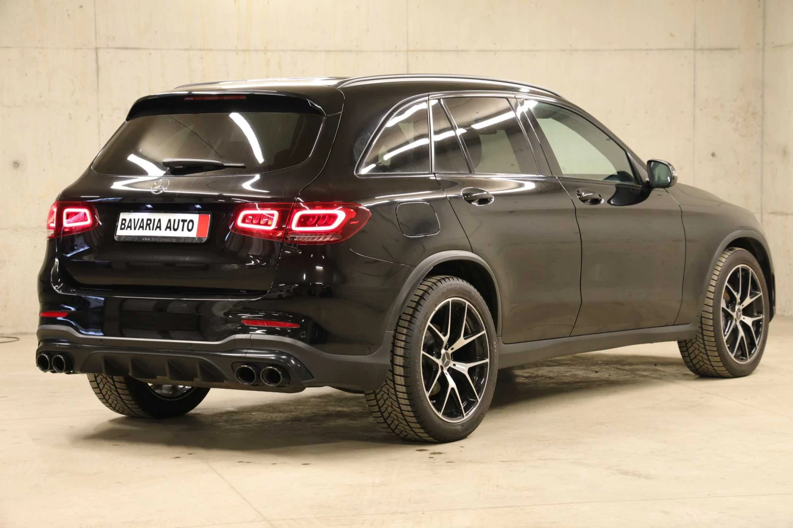 Mercedes-Benz GLC 43 AMG 4-MATIC Burmester  Surround-Soundsystem - изображение 3