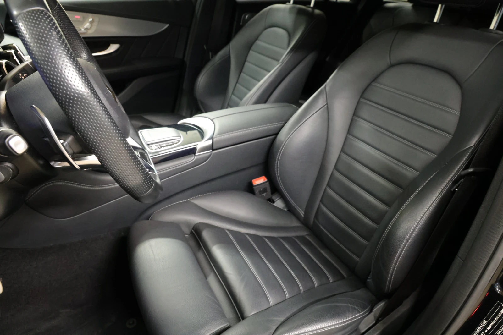 Mercedes-Benz GLC 43 AMG 4-MATIC Burmester  Surround-Soundsystem - изображение 8