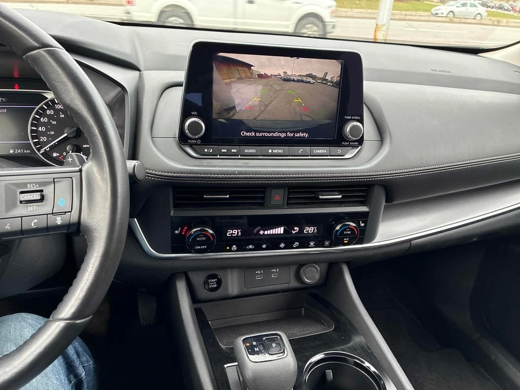 Nissan Rogue * SV Moonroof * CARFAX * ��� ������������ ������ | Mobile.bg � ����������� 9