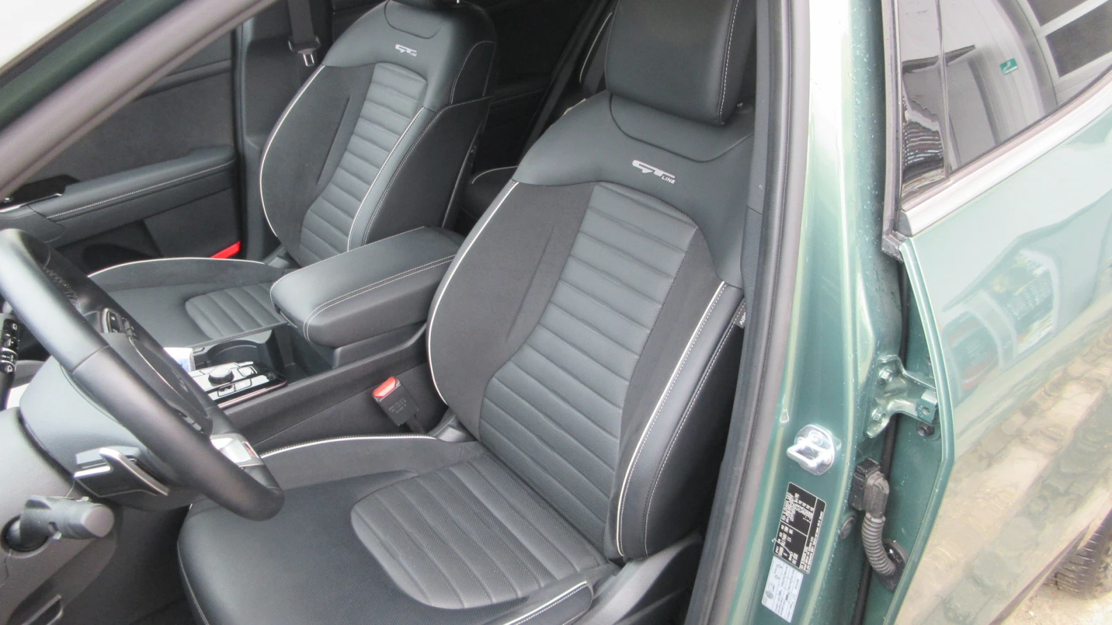 Kia Sportage  GT-LINE-PLUG IN HYBRID PHEV 4x4 252HP-ГАРАНЦИОНЕН - изображение 9