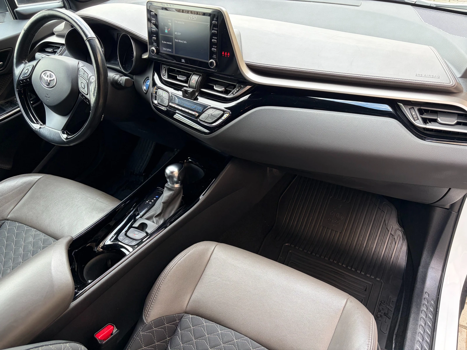 Toyota C-HR 2.0 Hybrid e-CVT Classy Facelift- в Гаранция, снимка 15 - Автомобили и джипове - 54090602