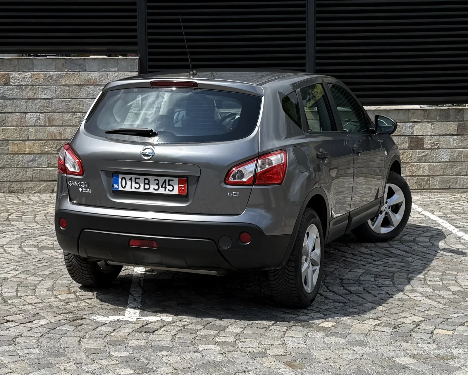 Nissan Qashqai 1.5dCI 6 скорости 2013, снимка 5 - Автомобили и джипове - 54236704