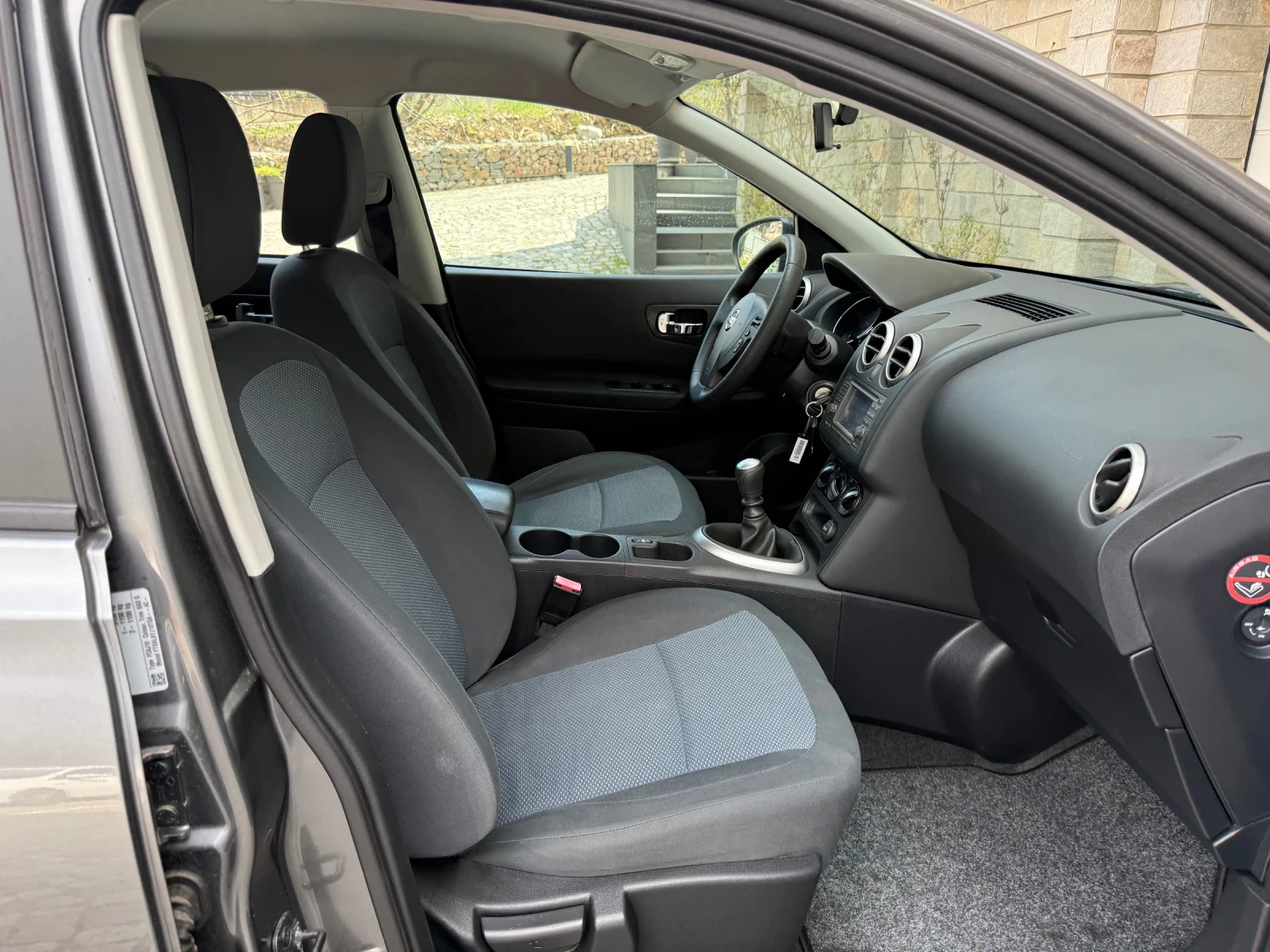 Nissan Qashqai 1.5dCI 6 скорости 2013, снимка 8 - Автомобили и джипове - 54236704