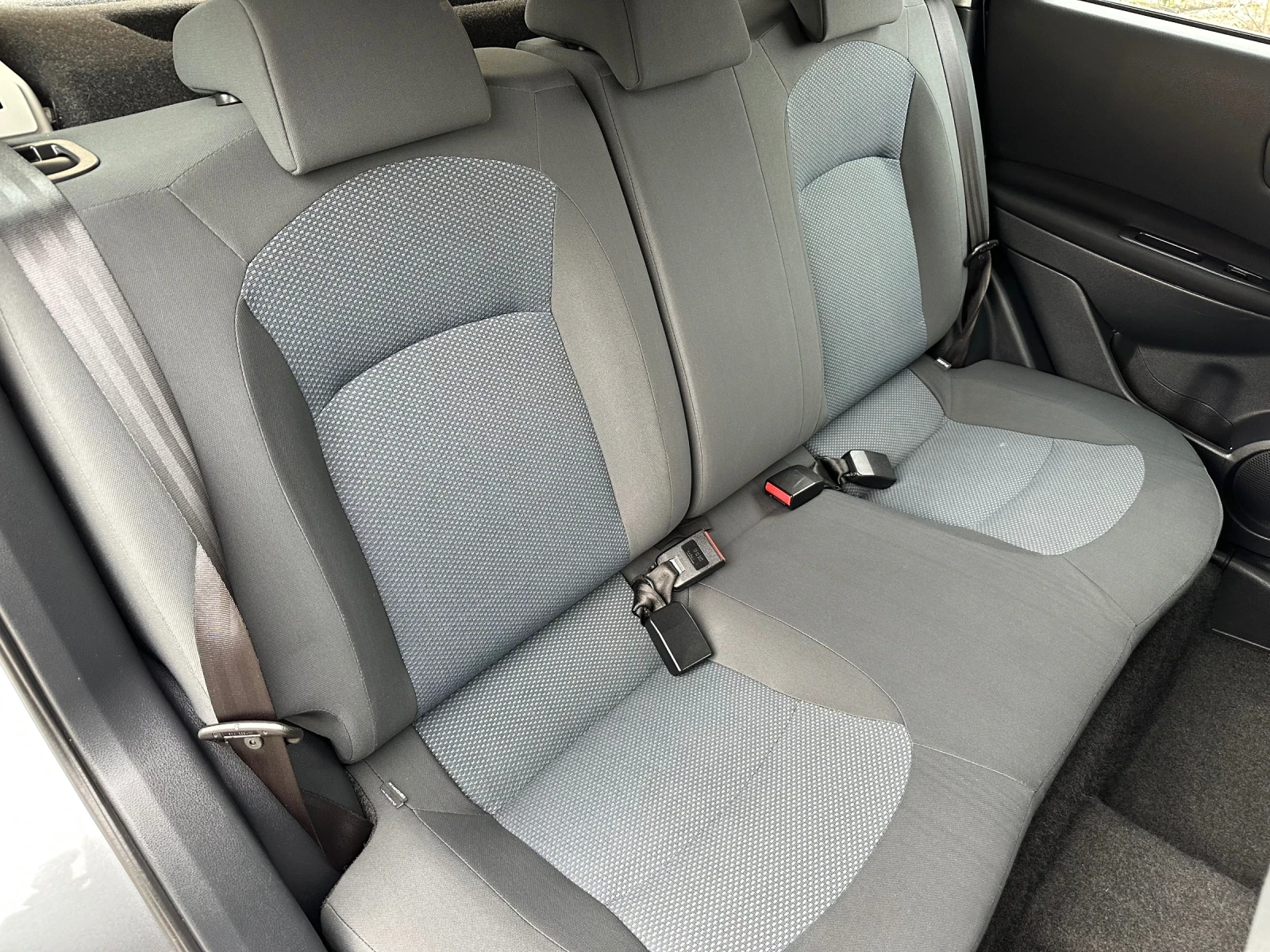 Nissan Qashqai 1.5dCI 6 скорости 2013, снимка 11 - Автомобили и джипове - 54236704