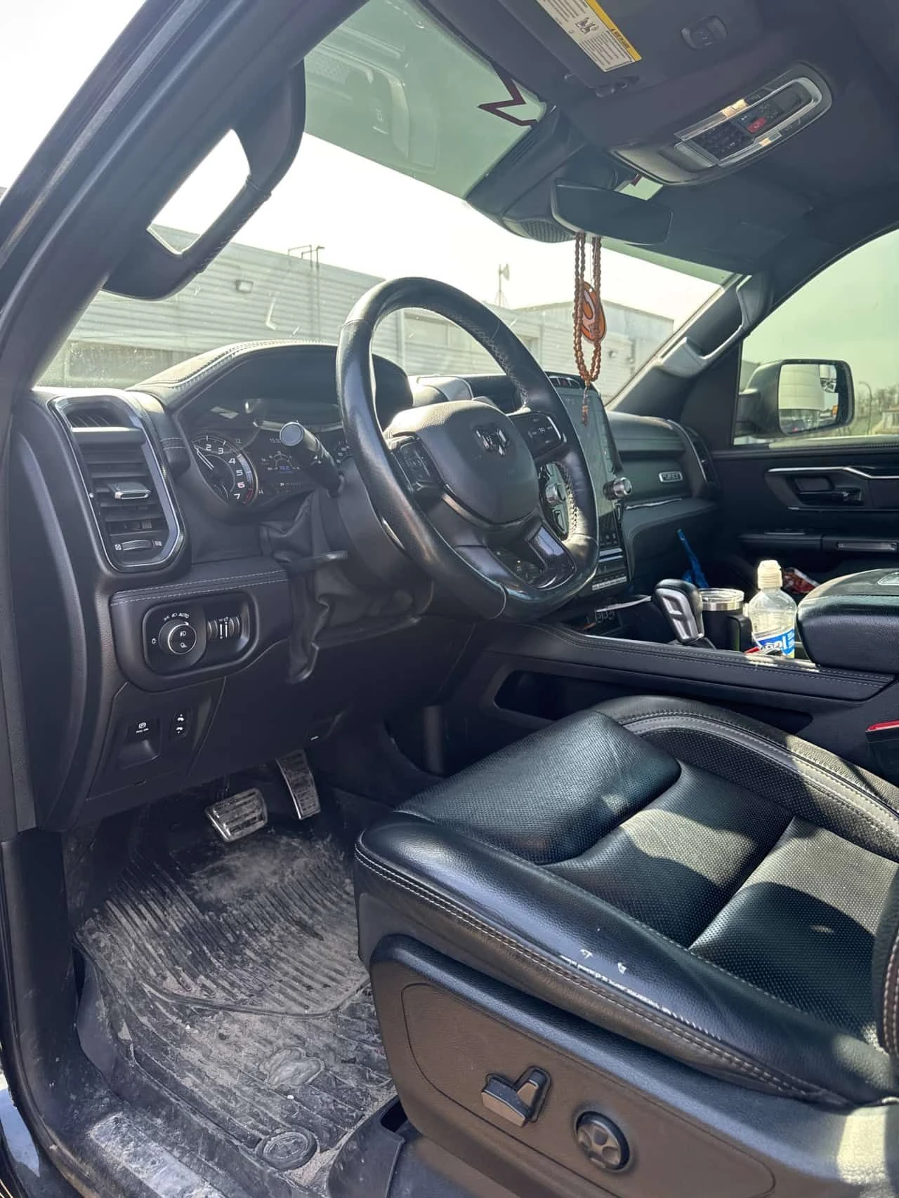 Dodge RAM 1500 TRX| PANO| KEYLESS| CARFAX | Mobile.bg � ����������� 8
