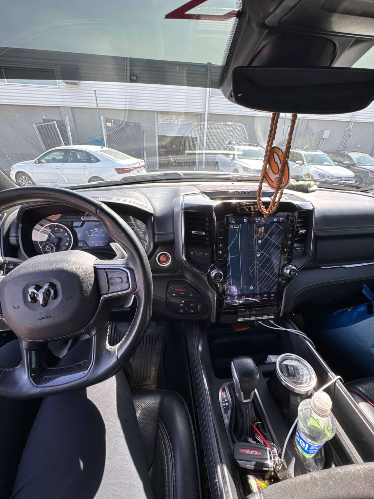 Dodge RAM 1500 TRX| PANO| KEYLESS| CARFAX | Mobile.bg � ����������� 10