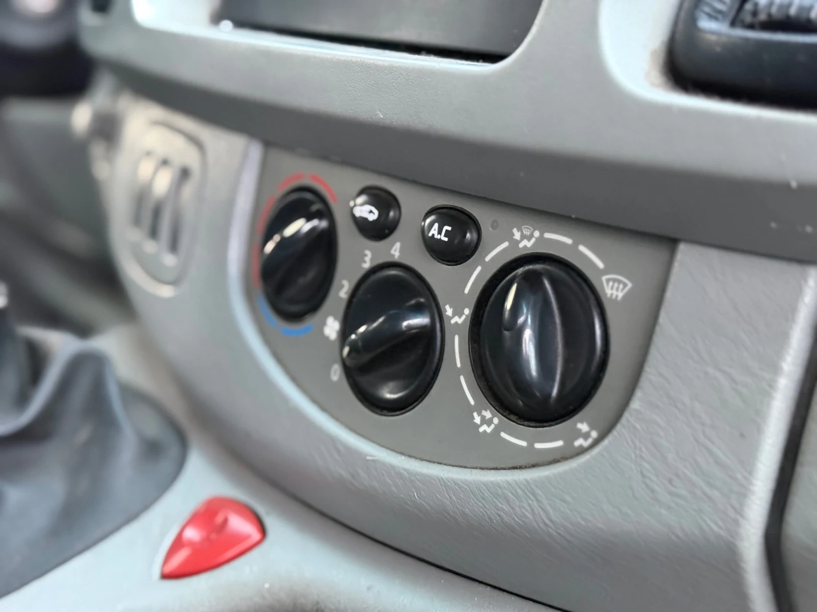 Opel Vivaro 1.9D* 2008г* ТОВАРЕН* Външни Забележки*  - изображение 10