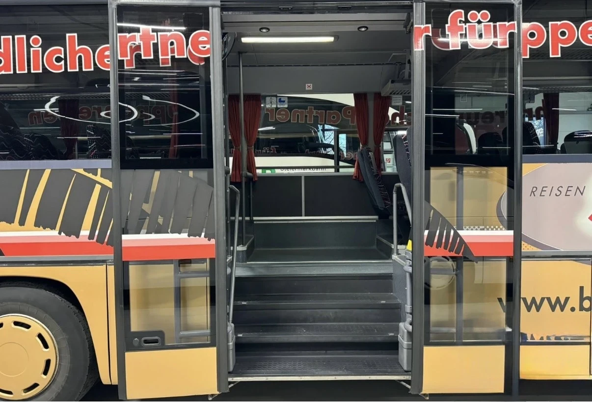 Mercedes-Benz Integro УЧЕБЕН O550 H KLIMA 50+ 1 TOP TOP TOP, снимка 7 - Бусове и автобуси - 53723598