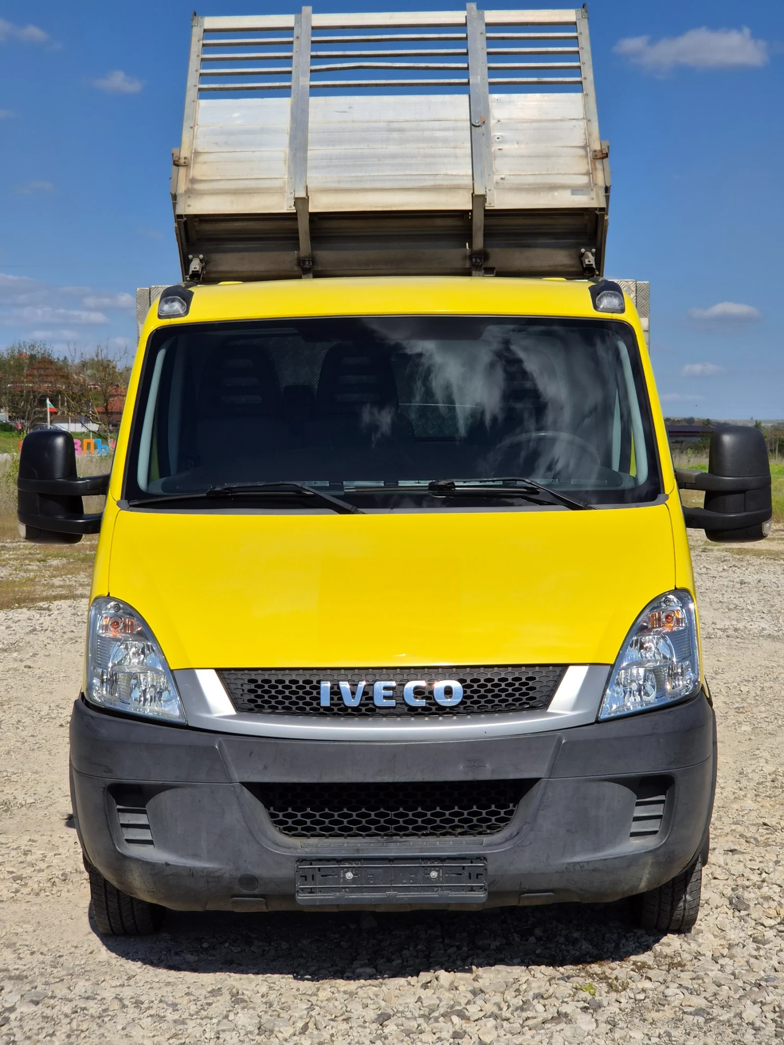 Iveco Daily 35c15/3.0HPI/тристр.самосвал/Кожен салон/Швейцария, снимка 2 - Бусове и автобуси - 54366532