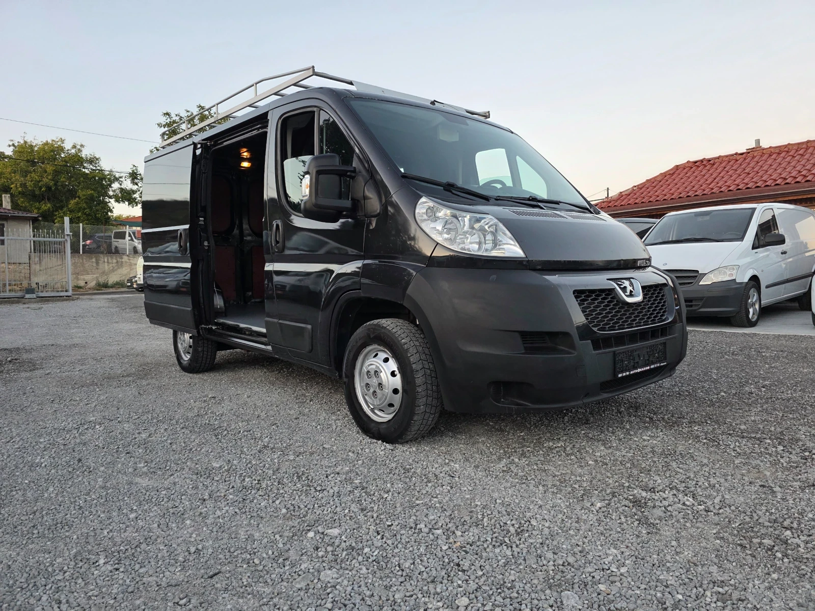 Peugeot Boxer 3.0 hdi 180ps Климатик Темпомат Камера, снимка 10 - Бусове и автобуси - 56135504
