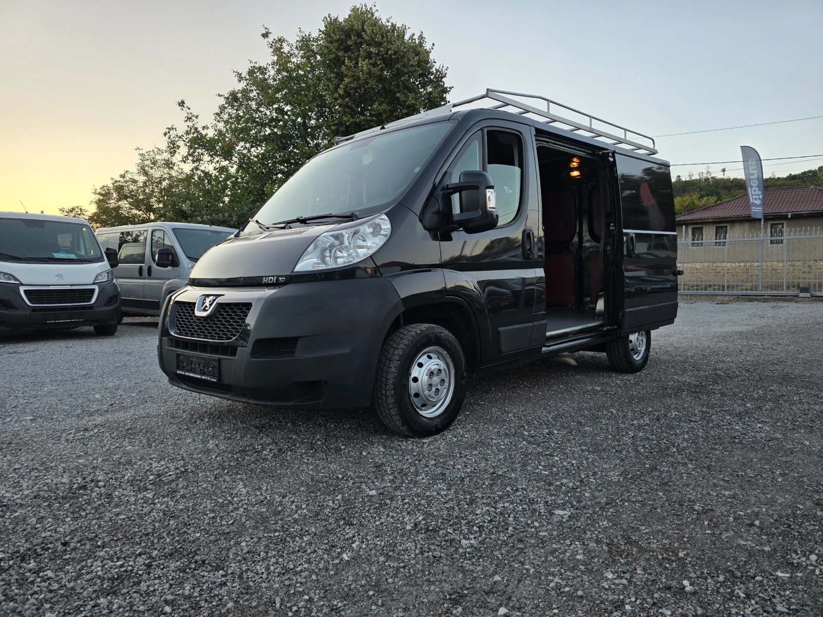 Peugeot Boxer 3.0 hdi 180ps Климатик Темпомат Камера, снимка 9 - Бусове и автобуси - 56135504