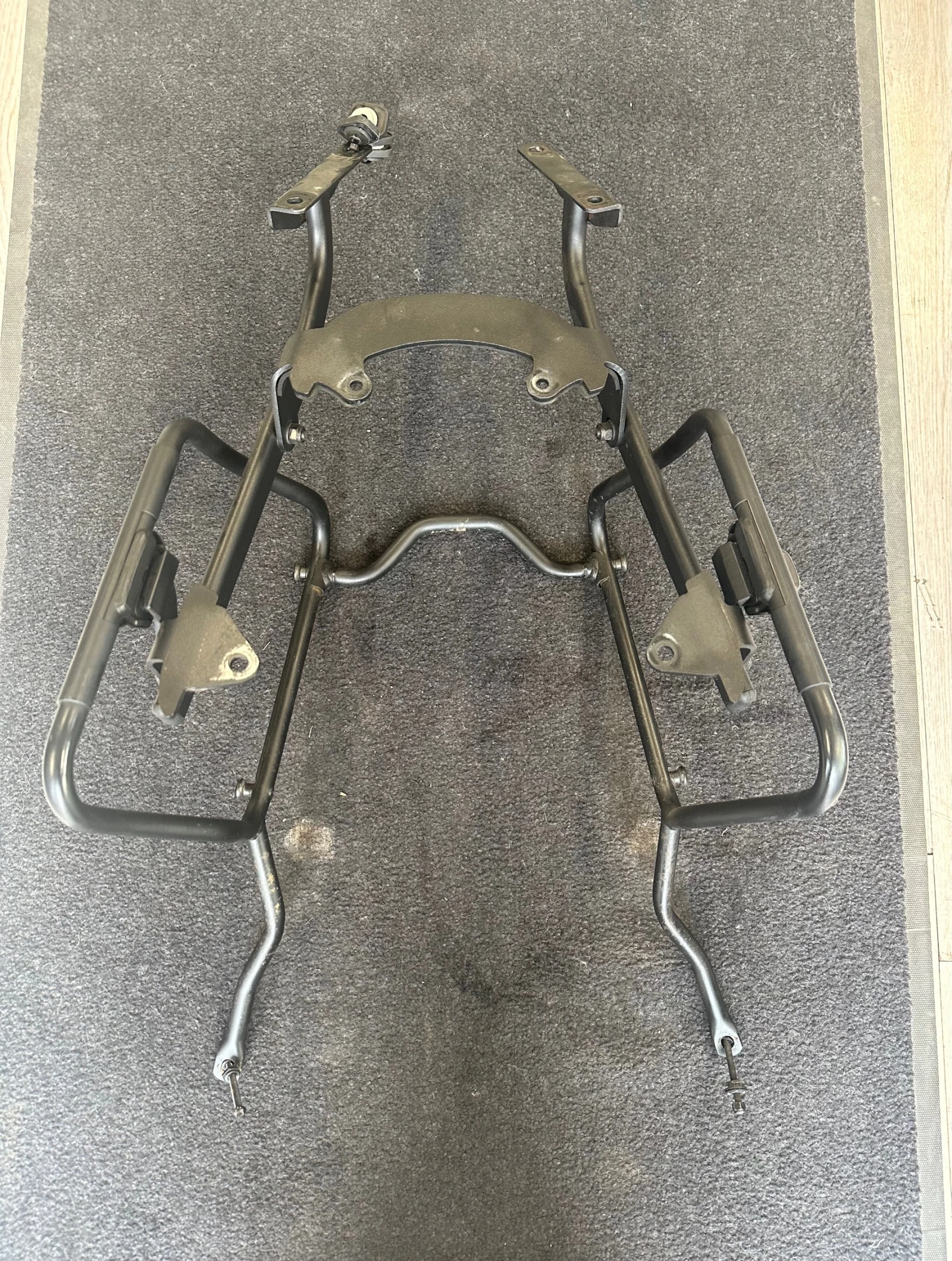 Kawasaki ER 6N стойки за куфари, снимка 2 - Мотоциклети и мототехника - 53877973