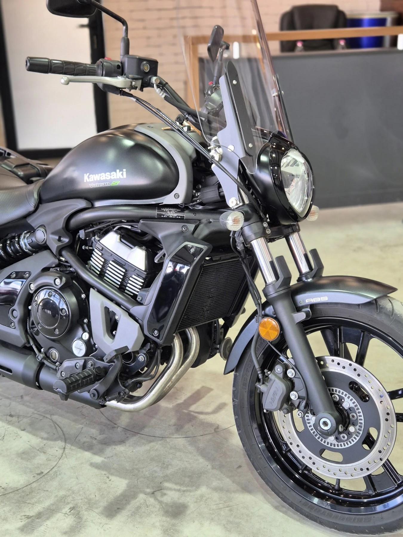Kawasaki Vulcan 650 S АBS НОВ ВНОС ОТ ШВЕЙЦАРИЯ!!, снимка 10 - Мотоциклети и мототехника - 54728251