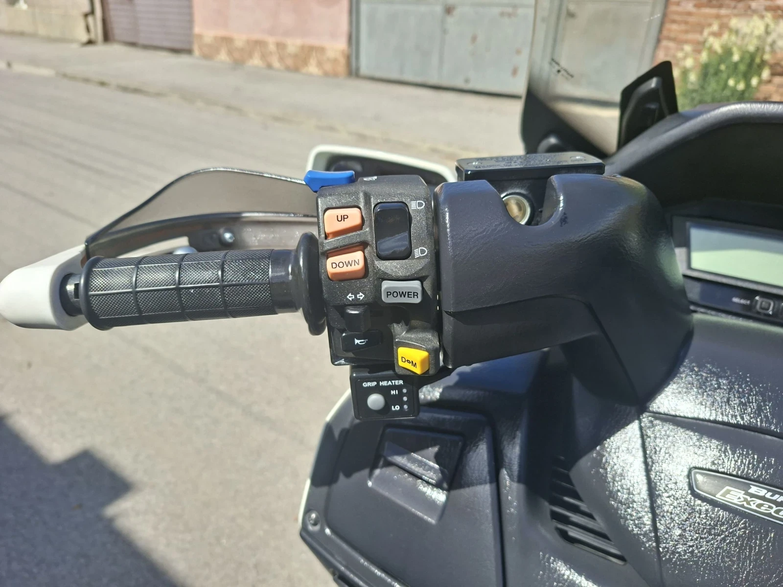 Suzuki Burgman 650ie ABS подгрев на ръкохватките и седалката, снимка 7 - Мотоциклети и мототехника - 54780377