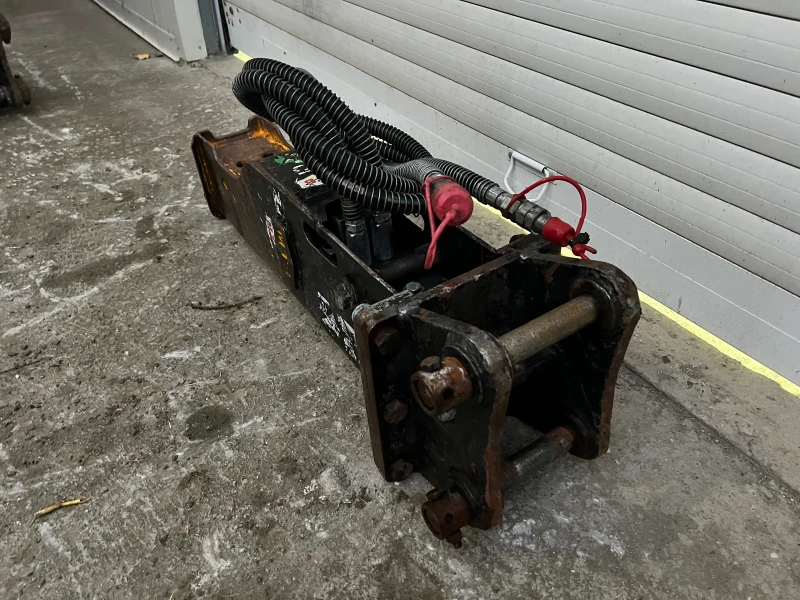 Допълнително оборудване Хидравличен чук MTB 15 160кг, снимка 4 - Индустриална техника - 52364537