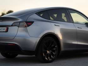 Tesla Model Y Long Range - Удължена Гаранция, снимка 4 - Автомобили и джипове - 42355441
