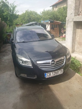 Opel Insignia, снимка 1 - Автомобили и джипове - 45966624