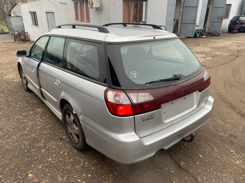 Subaru Legacy 2.0i 125кс. 4x4, снимка 4 - Автомобили и джипове - 39860678