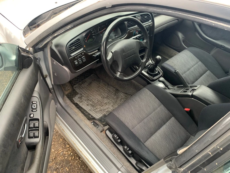 Subaru Legacy 2.0i 125кс. 4x4, снимка 6 - Автомобили и джипове - 39860678