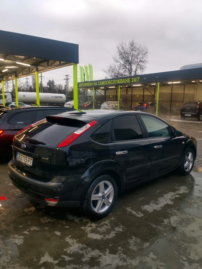 Ford Focus 1.6i 16V CLIMA, снимка 9 - Автомобили и джипове - 47232833