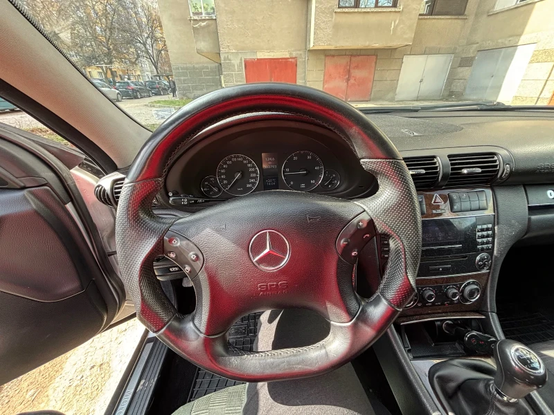 Mercedes-Benz C 220 2.2 CDI FaceLift, снимка 6 - Автомобили и джипове - 49234070