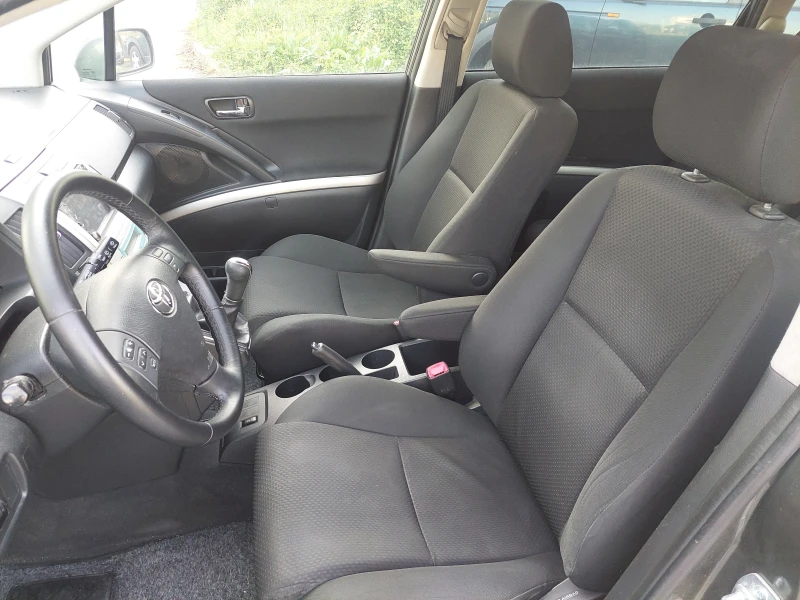 Toyota Corolla verso 1, 6i 110ps Italy, снимка 7 - Автомобили и джипове - 50110730