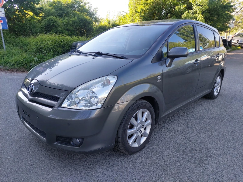 Toyota Corolla verso 1, 6i 110ps Italy, снимка 2 - Автомобили и джипове - 50110730