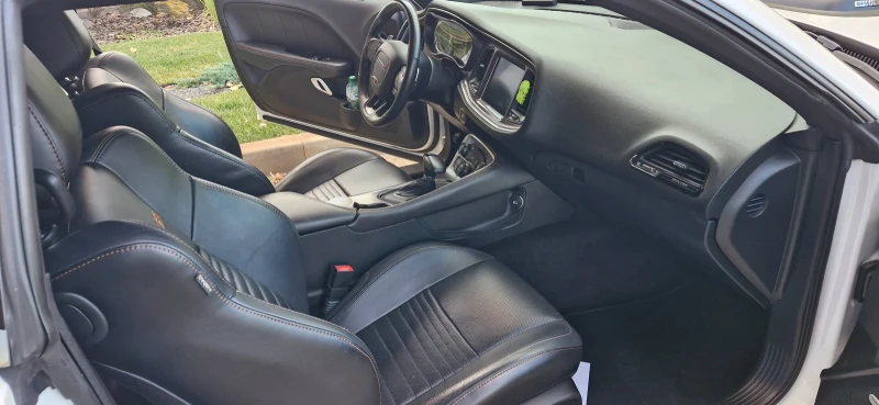 Dodge Challenger RT Shaker Plus , снимка 9 - Автомобили и джипове - 52705610