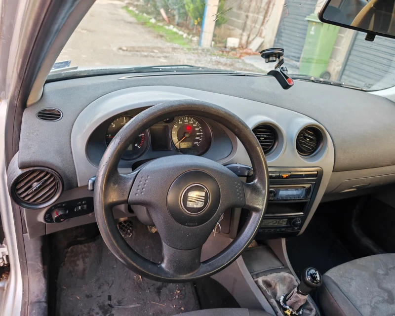 Seat Ibiza 1.4 tdi СПЕШНО, снимка 8 - Автомобили и джипове - 52409974