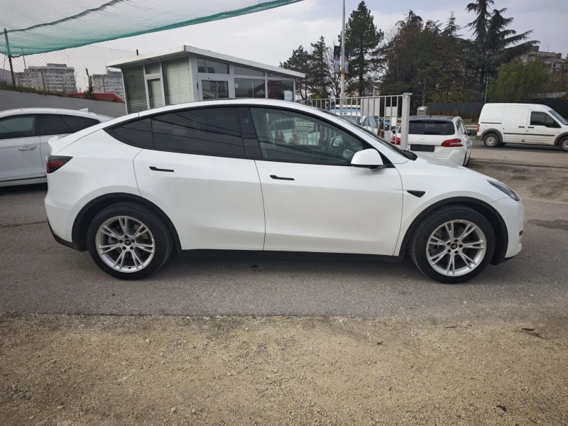 Tesla Model Y ЕВРОПЕЙСКА* RWD* КАТО НОВА* PREMIUM, снимка 6 - Автомобили и джипове - 52452539