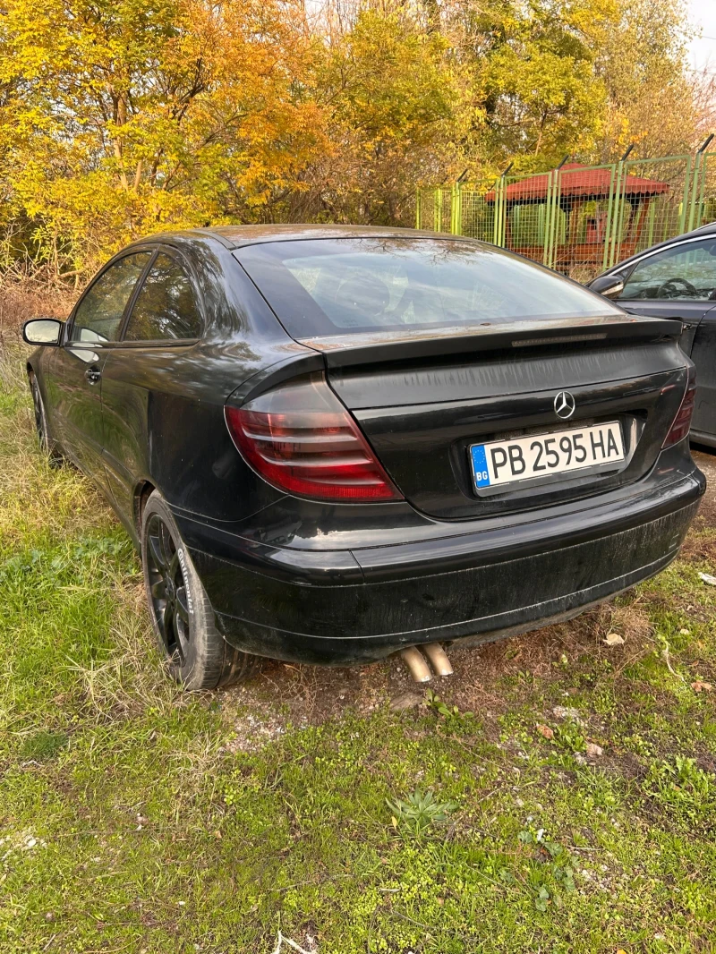 Mercedes-Benz C 200 Mercedes-Benz C-Class Coupe (CL203) C 180, снимка 3 - Автомобили и джипове - 52616362
