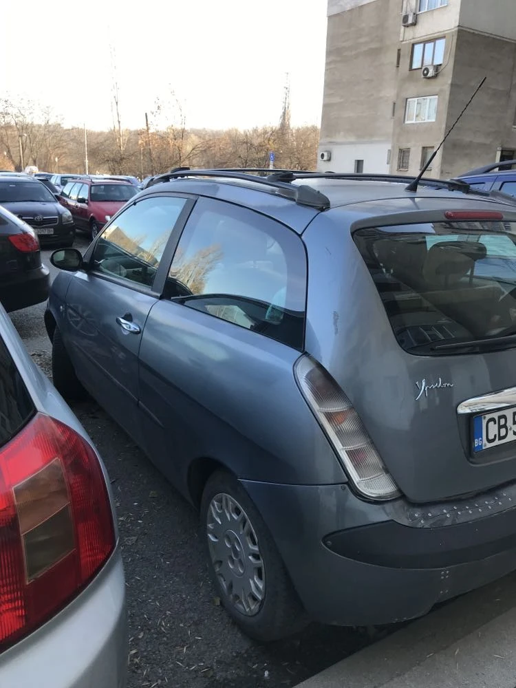 Lancia Ypsilon, снимка 13 - Автомобили и джипове - 48104863