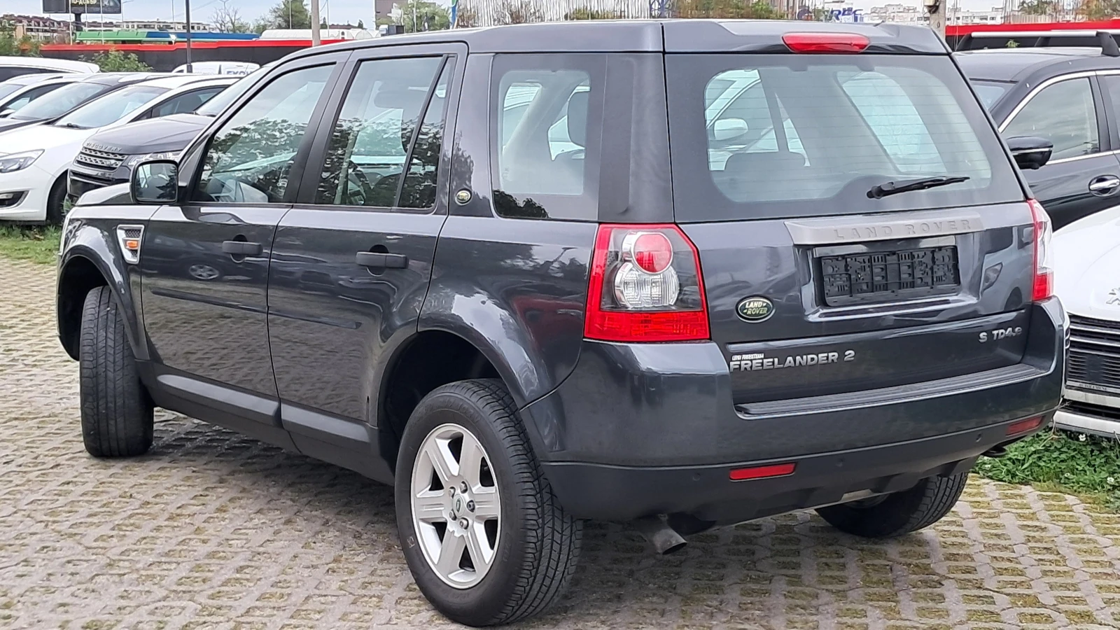 Land Rover Freelander 4Х4 РЕАЛНИ КМ ИЗКЛЮЧИТЕЛН СЕРВИ КНИЖК ОБСЛУЖ УНИКТ, снимка 4 - Автомобили и джипове - 11715522