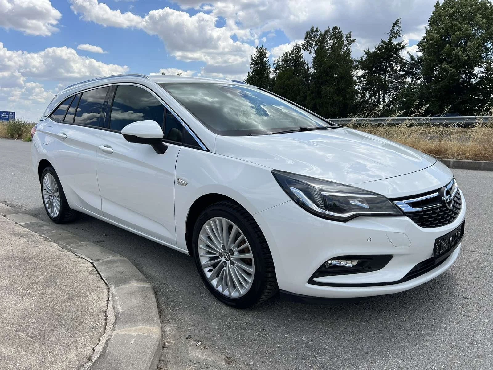 Opel Astra 1.6Turbo - изображение 2