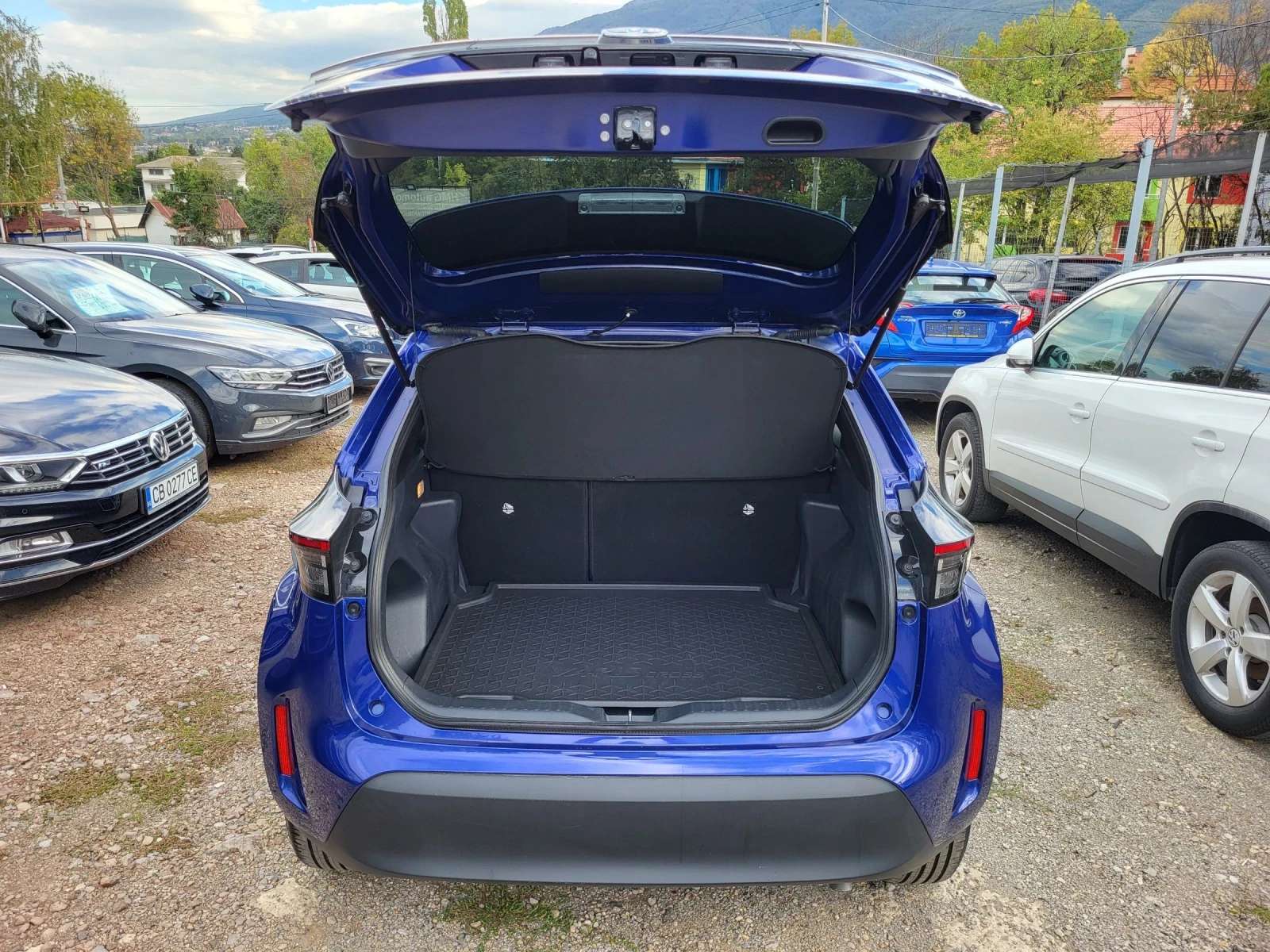 Toyota Yaris Cross 1.5 Hibrid / 15 500 . / FULL  | Mobile.bg   16