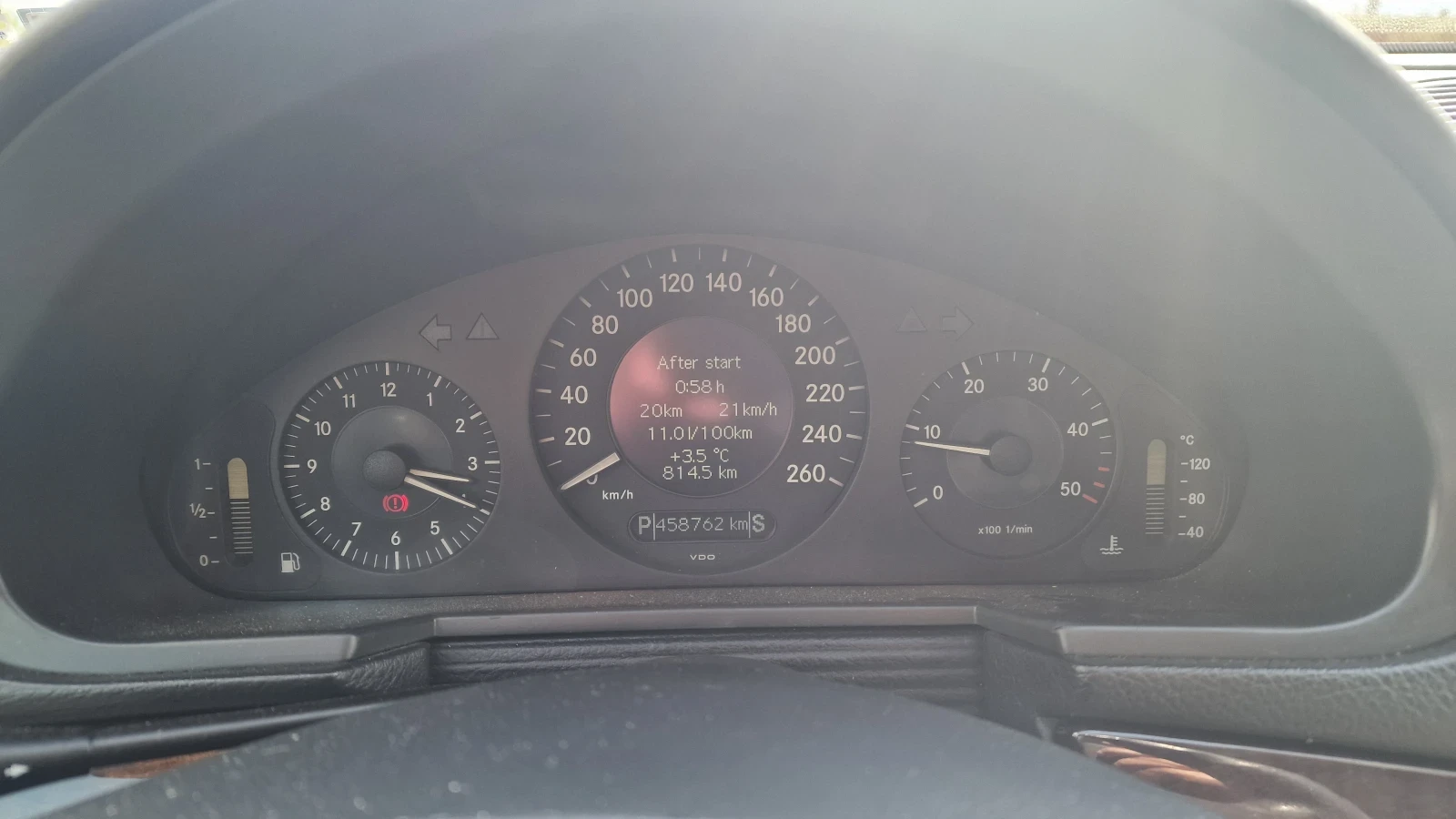 Mercedes-Benz E 270 2.7 CDI 177 - изображение 9