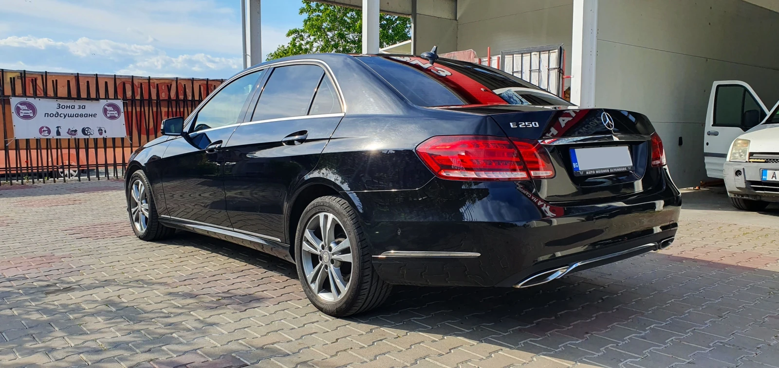 Mercedes-Benz E 250 CDI - изображение 4
