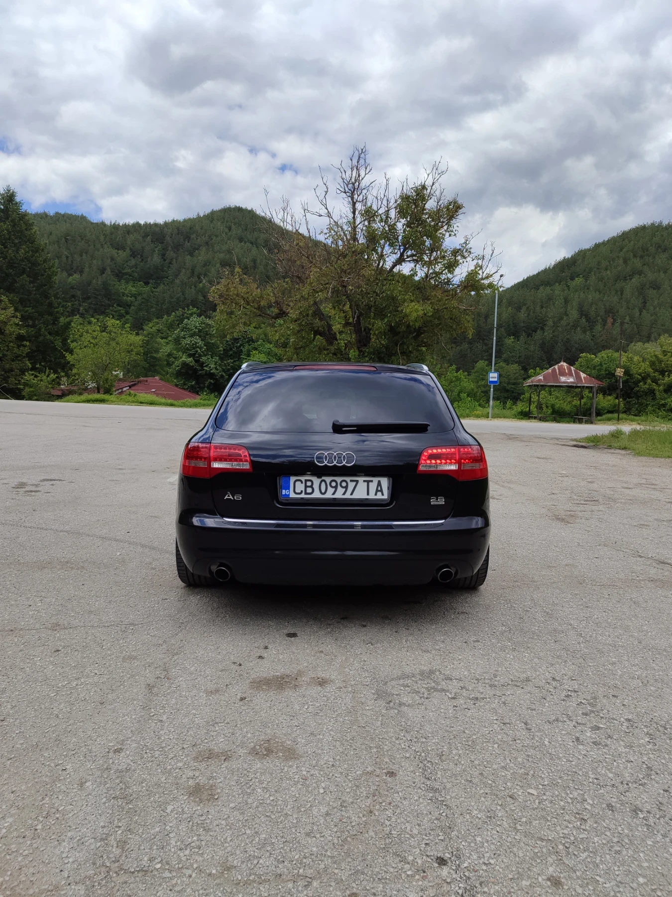 Audi A6 Quattro V6 2.8 - изображение 3