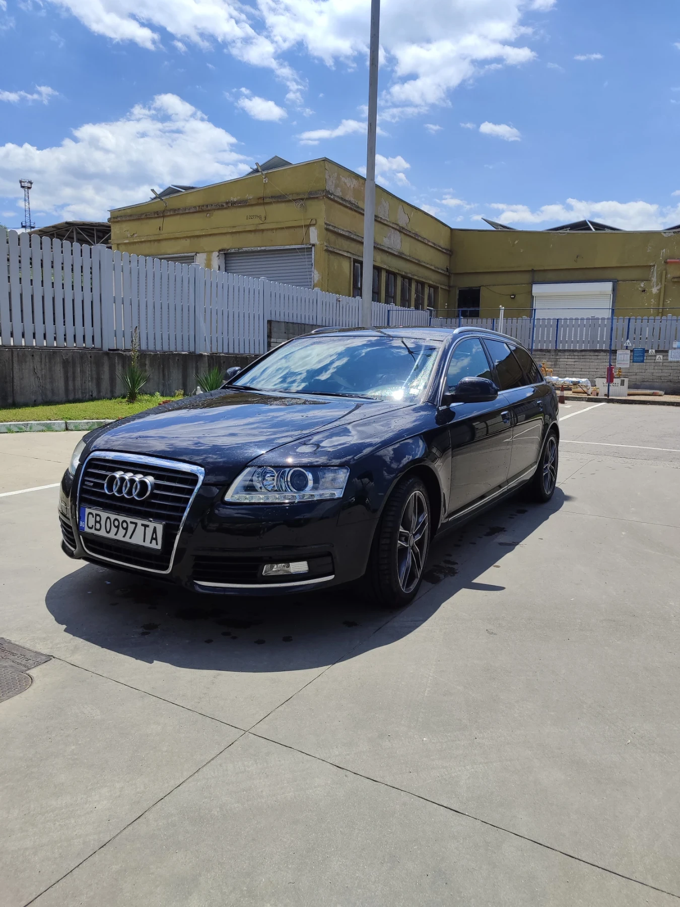 Audi A6 Quattro V6 2.8 - изображение 2