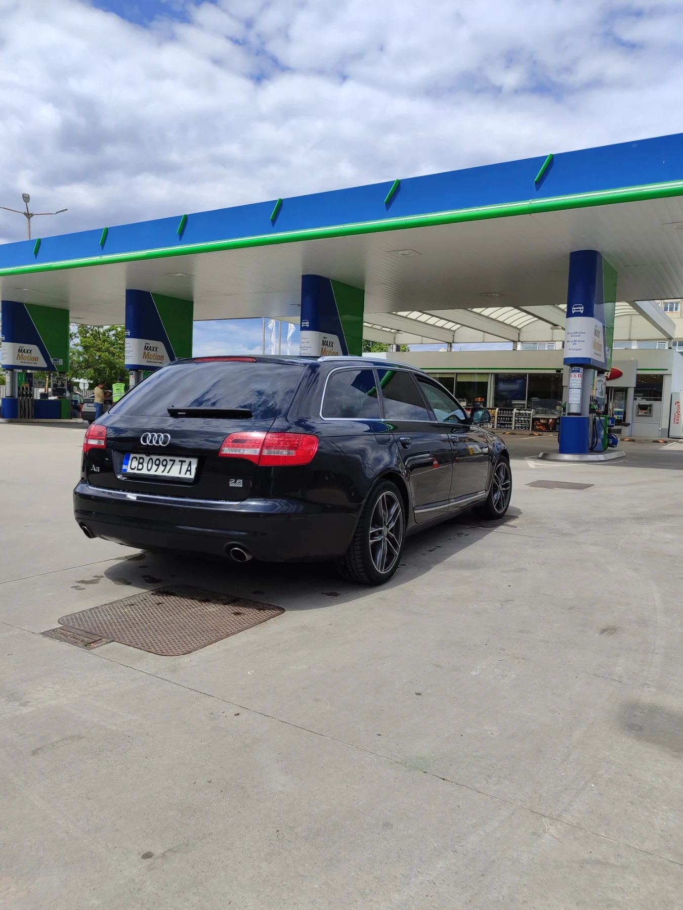 Audi A6 Quattro V6 2.8 - изображение 10